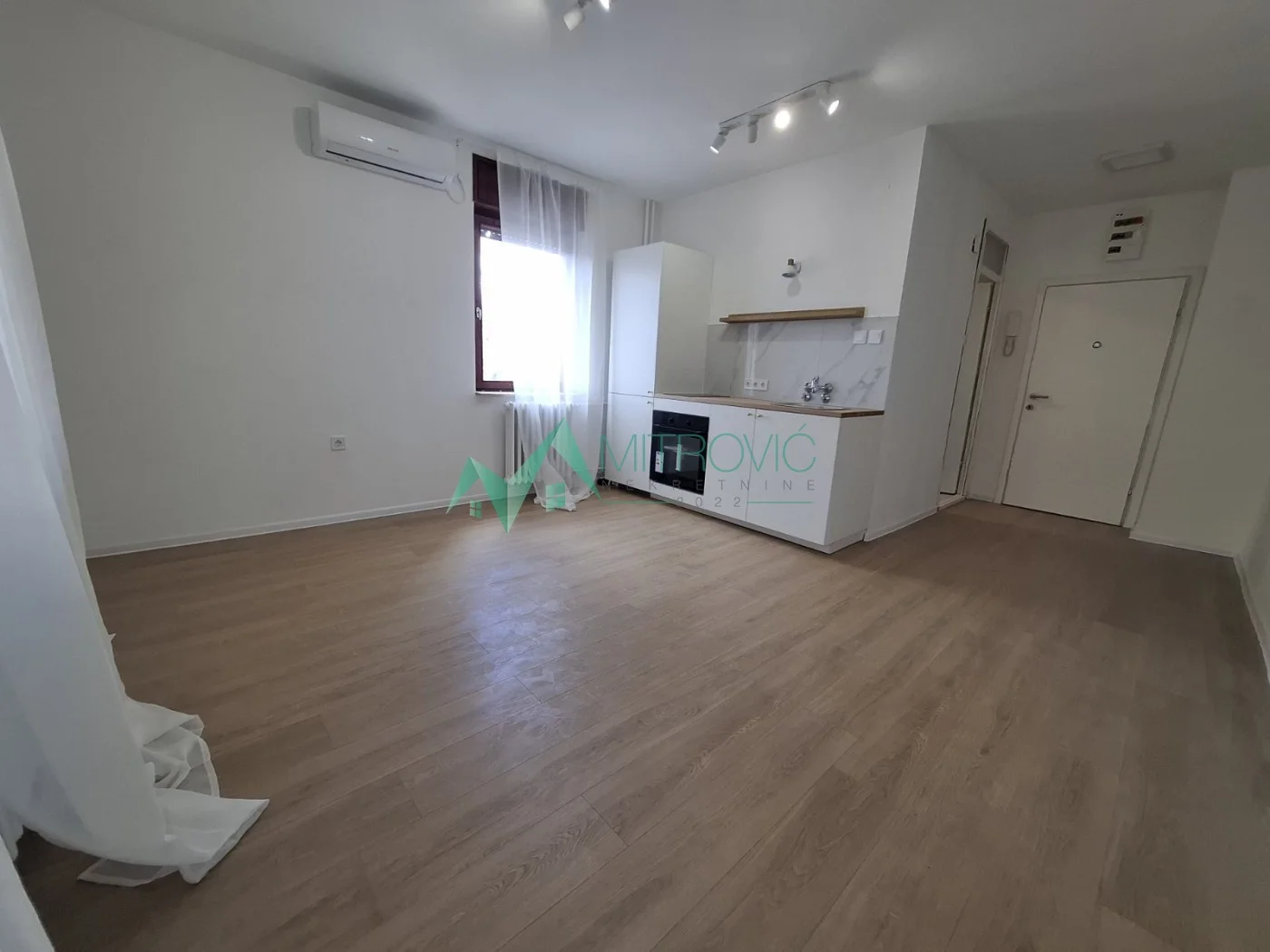 Novi Sad, Nova Detelinara - renovirana garsonjera 