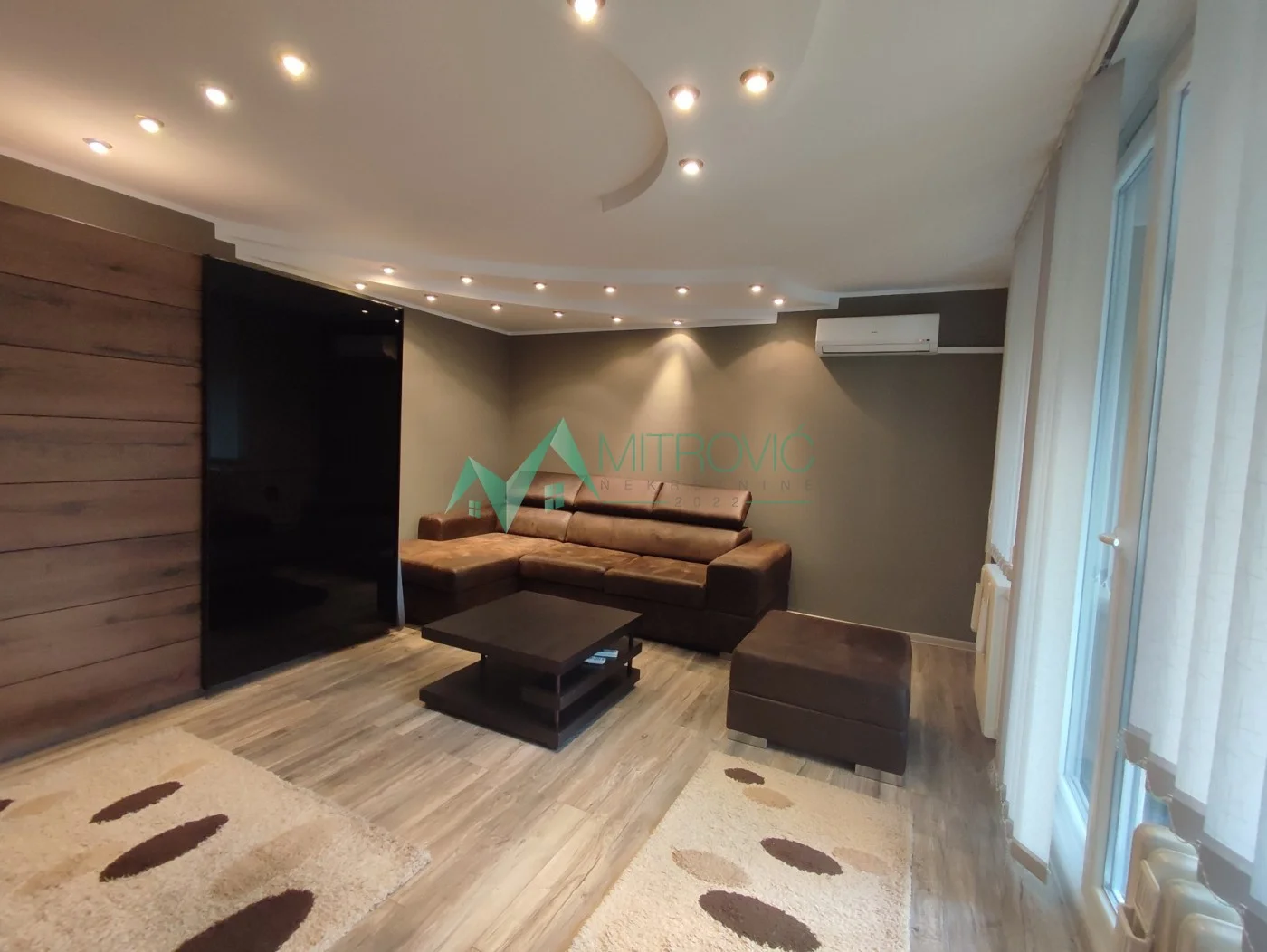 Liman 3 - odličan dvosoban stan od 52m2 na traženoj lokaciji 