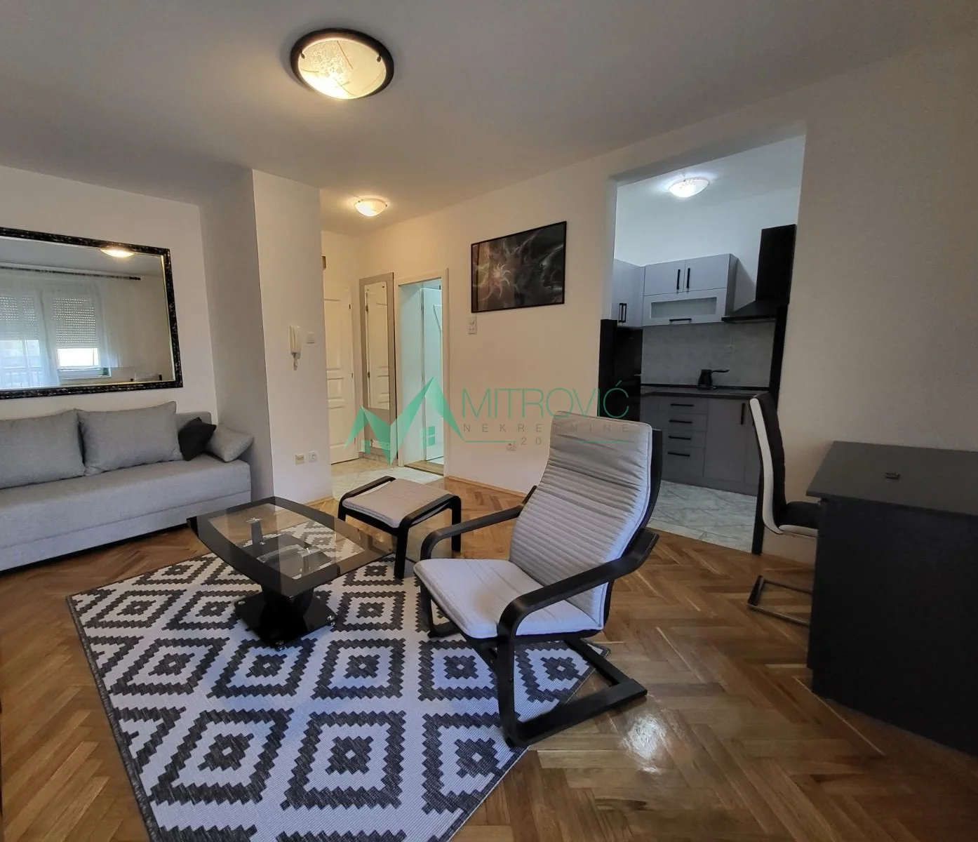 Izdaje se garsonjera – Grbavica, 27m² 