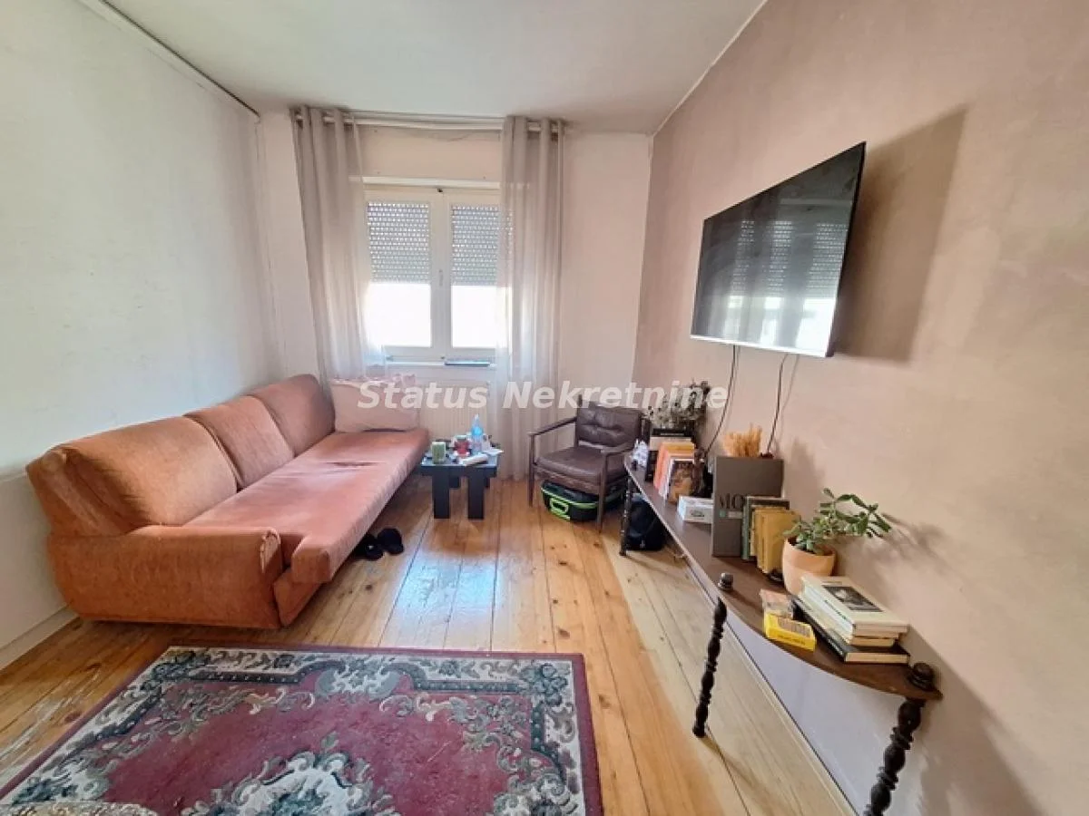 NAMEŠTEN JEDNOIPOSOBAN STAN 36M2 GRBAVICA 250EU