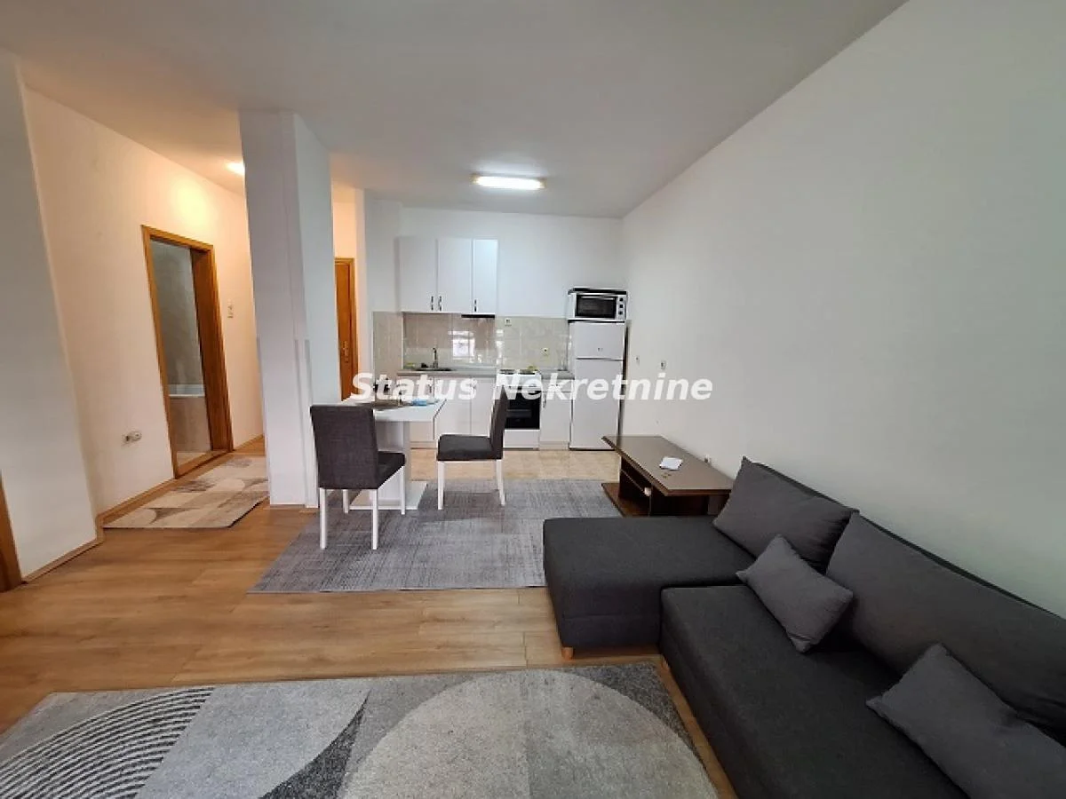NAMEŠTEN JEDNOIPOSOBAN STAN 34M2 NOVA DETELINARA, BLIZU UNIVER-A, 300EU