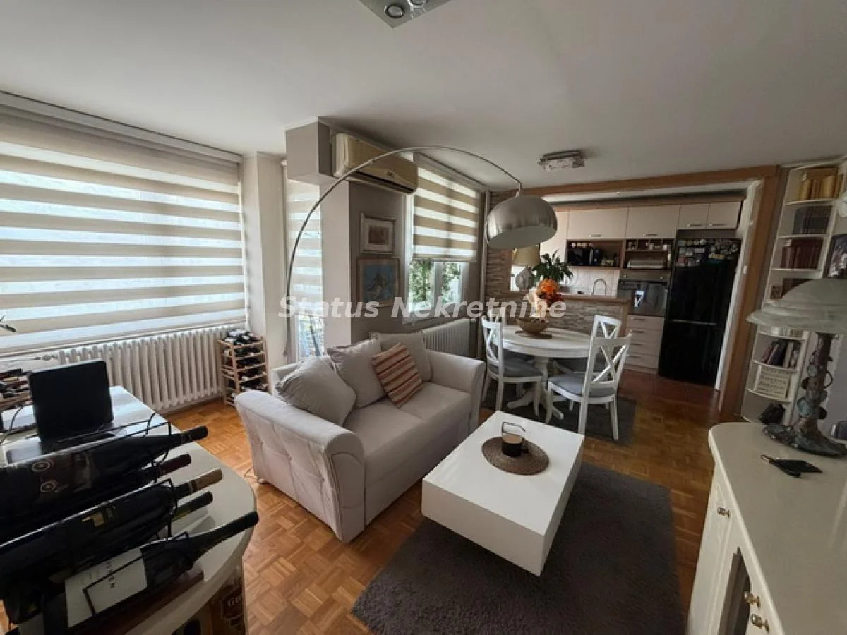 Novo Naselje-Uknjižen Trosoban stan 76 m2 sa dve Terase i Pogledom-065/385 8880