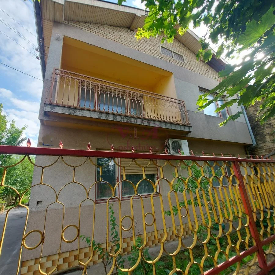 Srbobran, Velika lepa kuća sa poljoprivrednim objektima