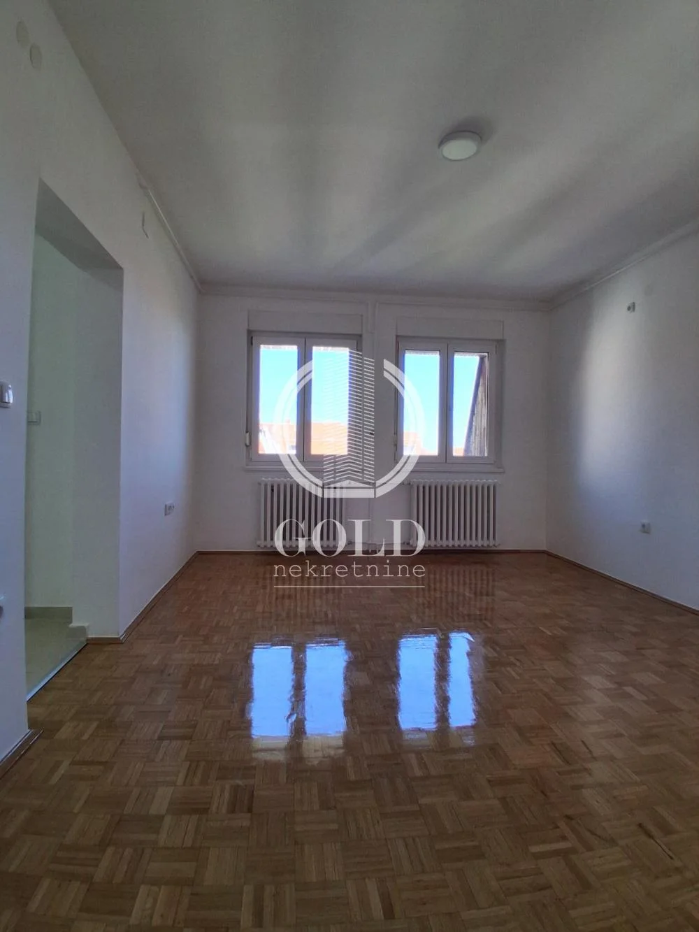 Prodaja-komforan dvosoban stan kod Sajma-62m2 ID#12095