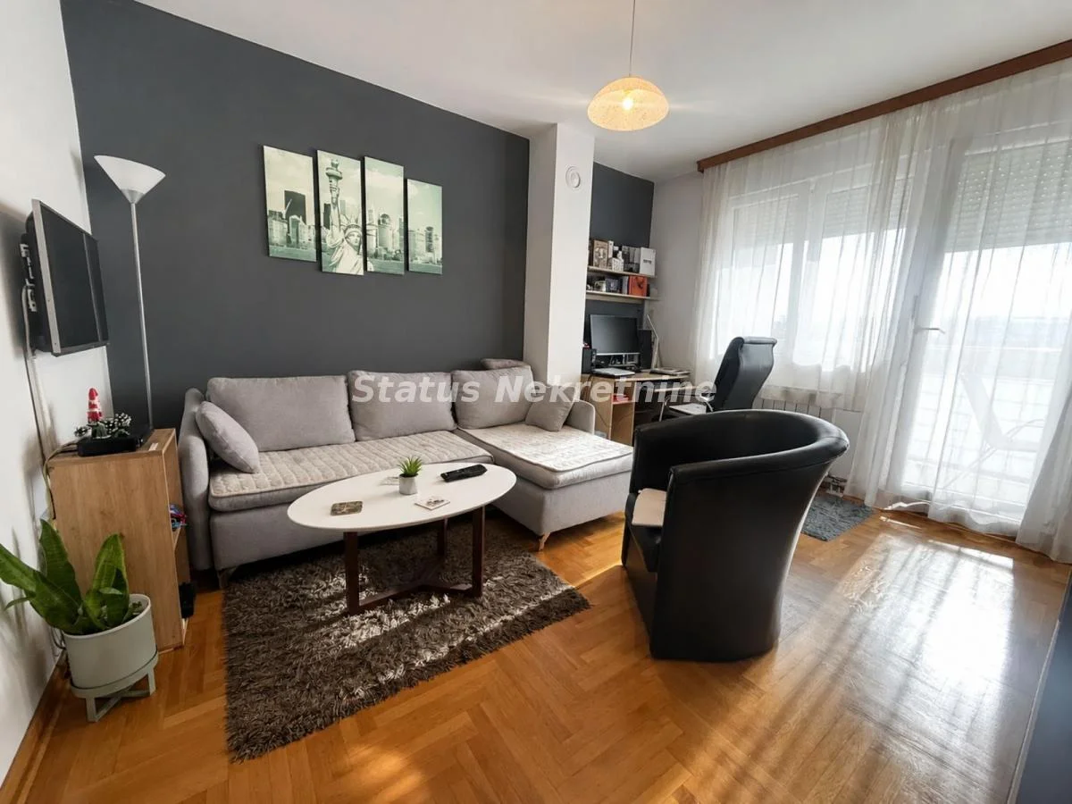 Novi Sad, Cara Dušana , savršen jenoiposoban 36m2