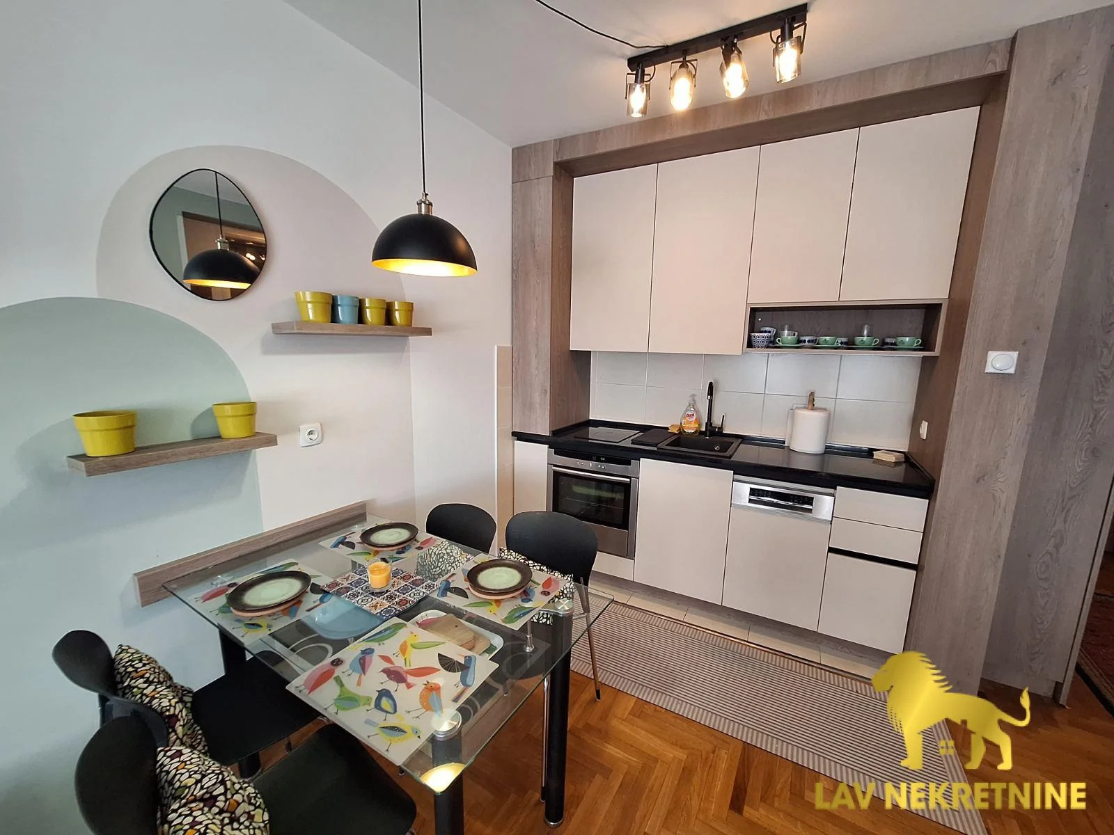 Kontakt:&nbsp;062 7445 42 (iskljucivo putem poruke poslati link ili agencijsku sifru na Viber/Whatsapp/SMS).Lav 2020 nek