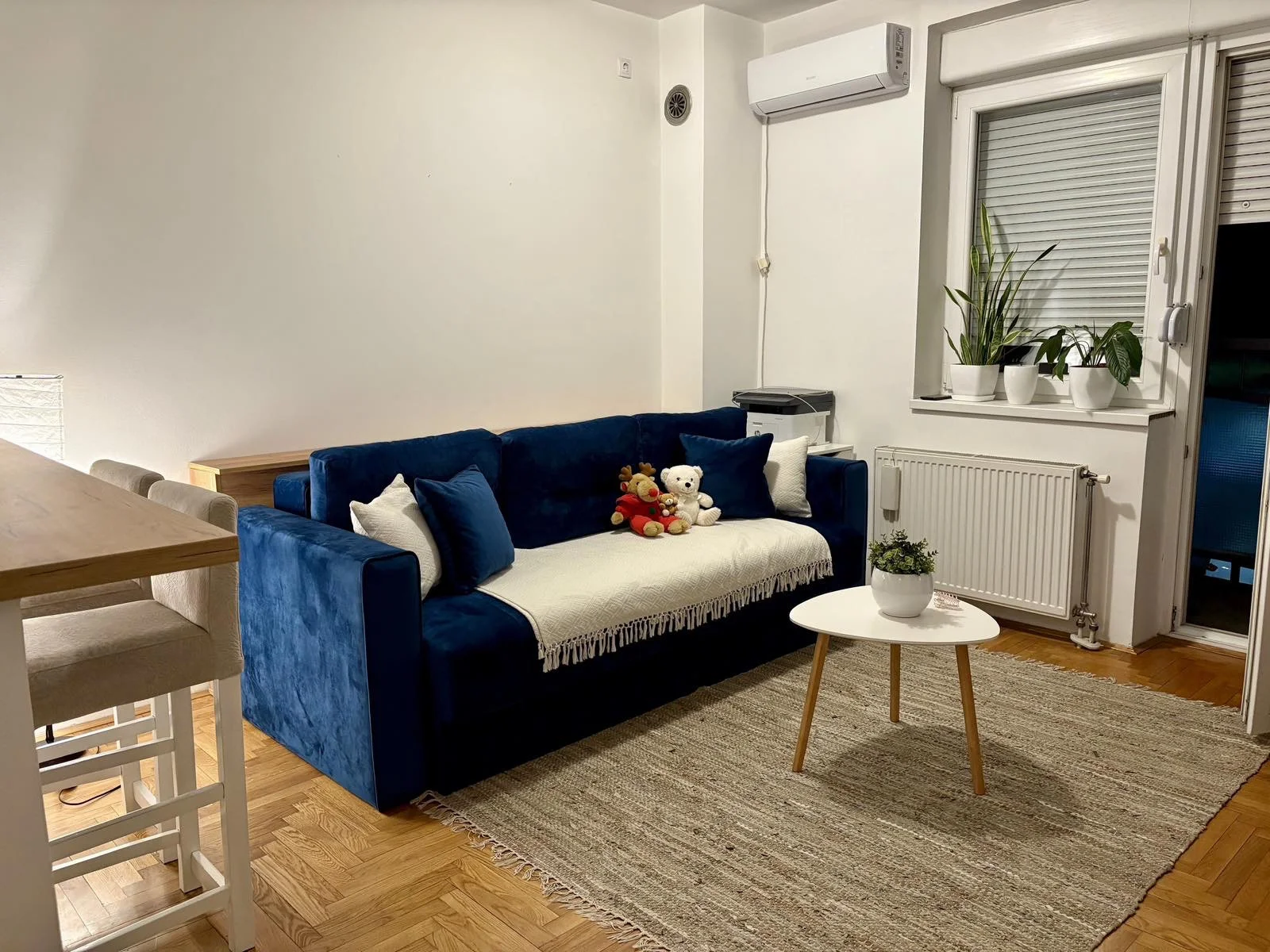 NOVI SAD. GRBAVICA. GARSONJERA.(Svet nekretnine, Novi Sad, Reg. br. 405)