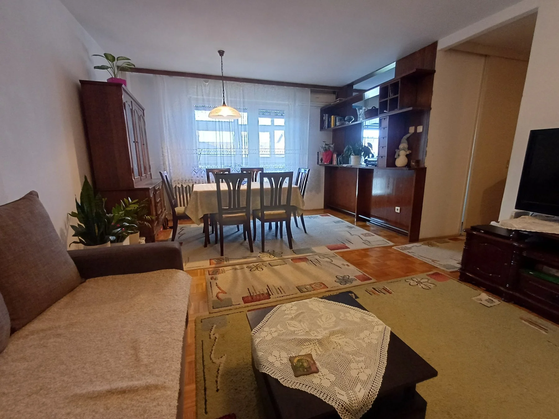 NOVI SAD. NOVA DETELINARA. DVOIPOSOBAN STAN.(Svet nekretnine, Novi Sad, Reg. br. 405)