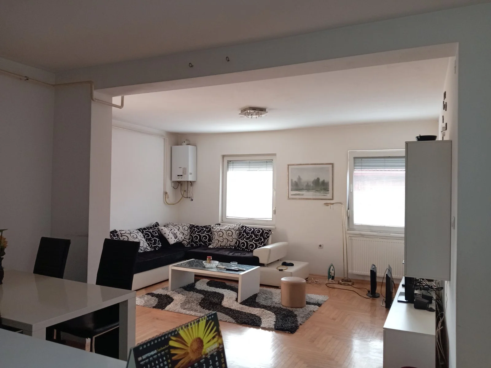 NOVI SAD.TELEP.DVOSOVAN STAN.NAMEŠTEN STAN(Svet nekretnine, Novi Sad, Reg. br. 405)