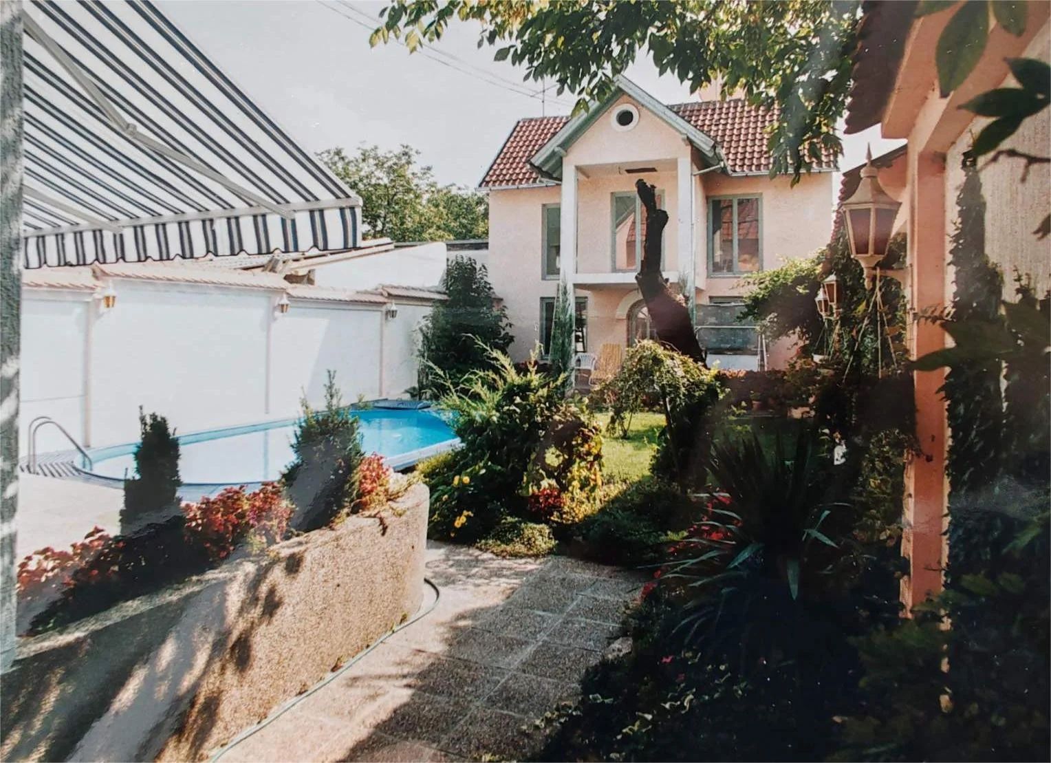 Novi Sad - Telep, Izvanredna porodična kuća na mirnoj porodičnoj lokaciji predviđenoj za individualnu gradnju i o