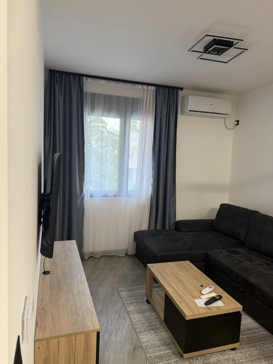 NOVI SAD. GRBAVICA . JEDNOIPOSOBAN STAN.APERTMAN.(Svet nekretnine, Novi Sad, Reg. br. 405)