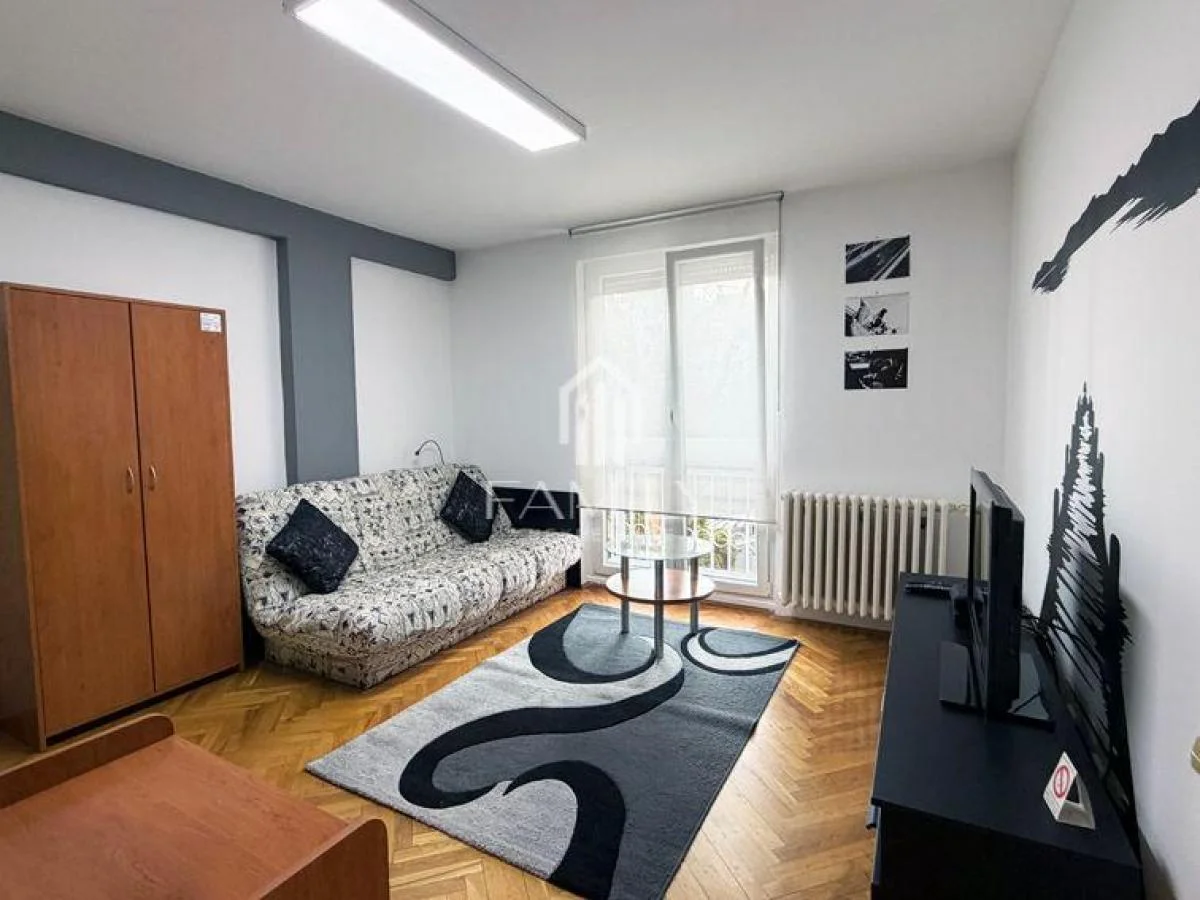 Dvosoban, kompletno namešten stan na Sajmištu