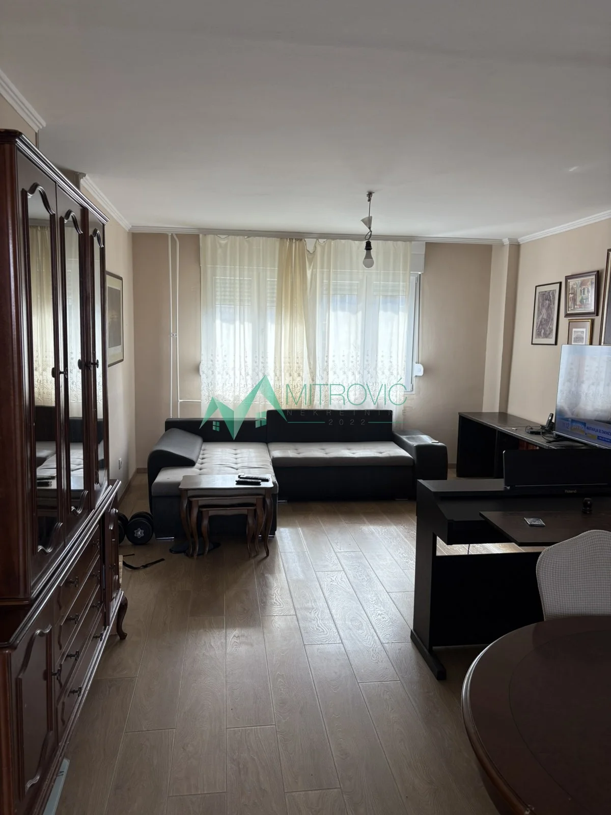 Liman 4 - Komforan trosoban stan 80m2