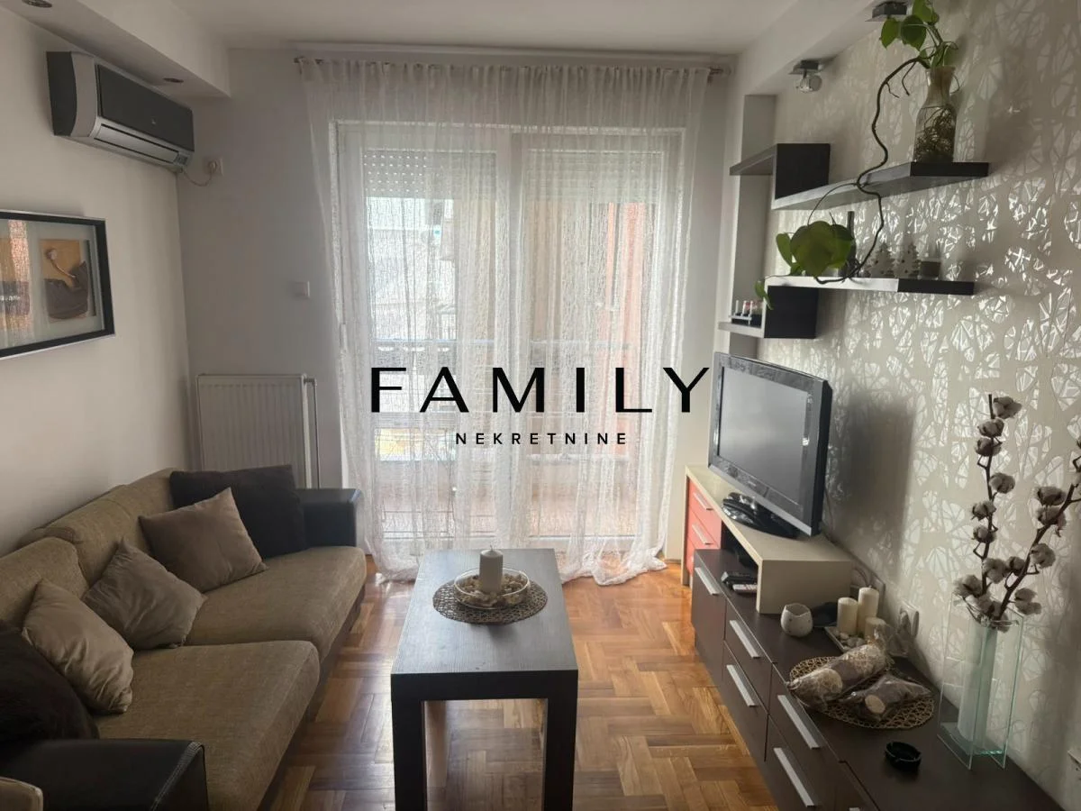Izdavanje dvosobnog stana – Grbavica,  Novi Sad