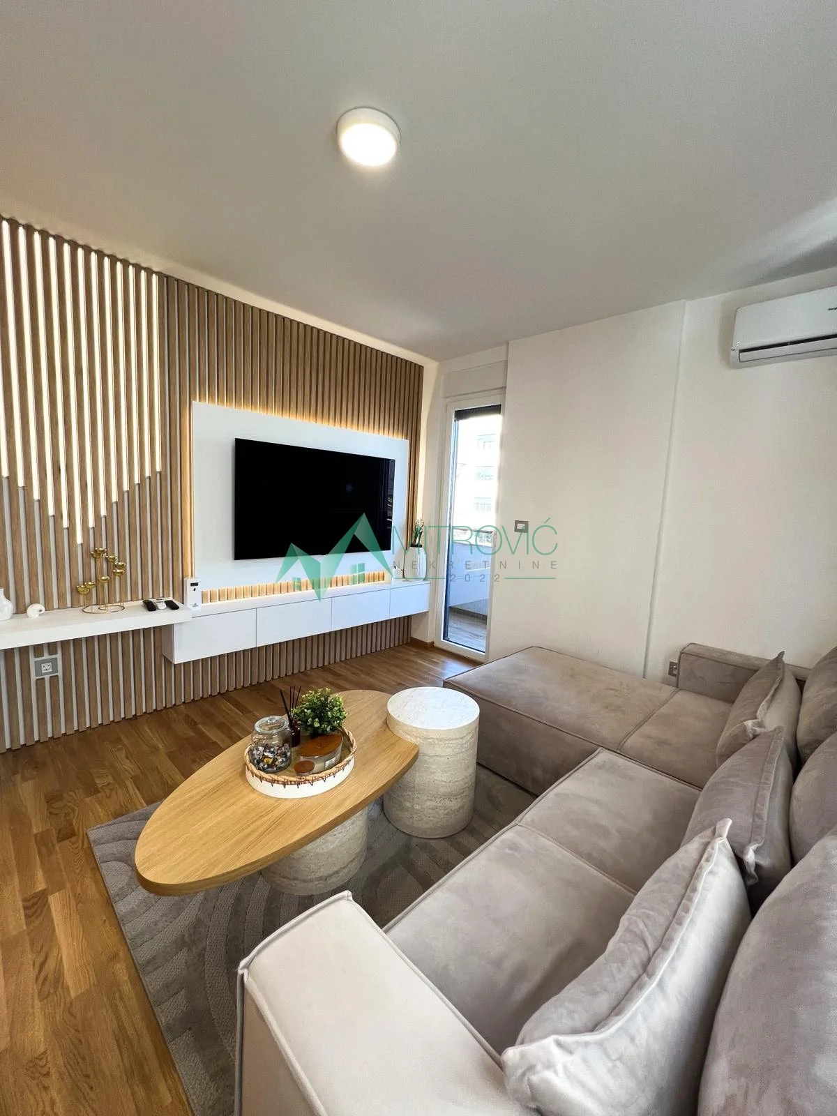 Nov dvosoban stan 50m2 - Telep 