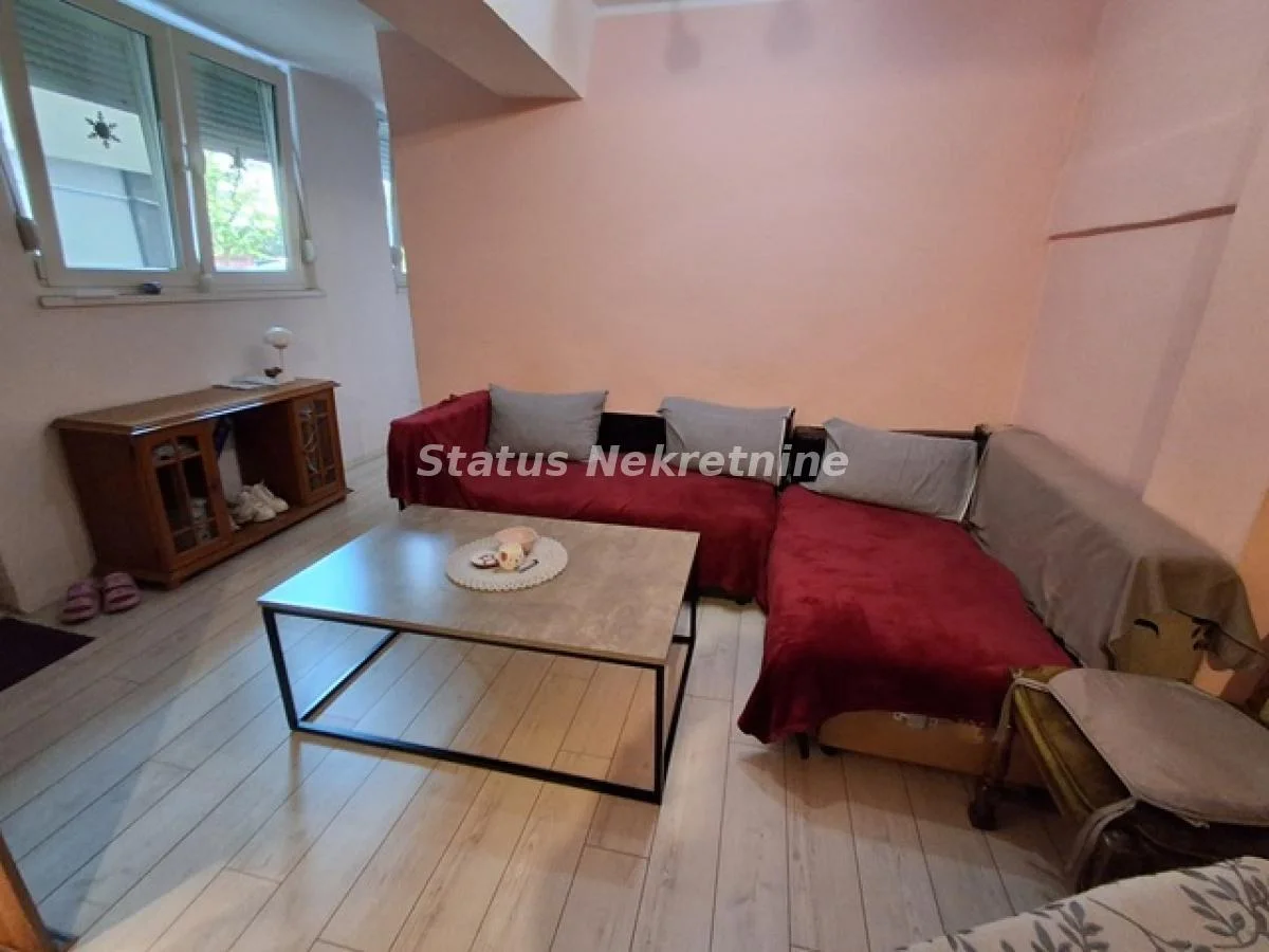 Dvosoban stan, 40 m², Liman 2, Novi Sad