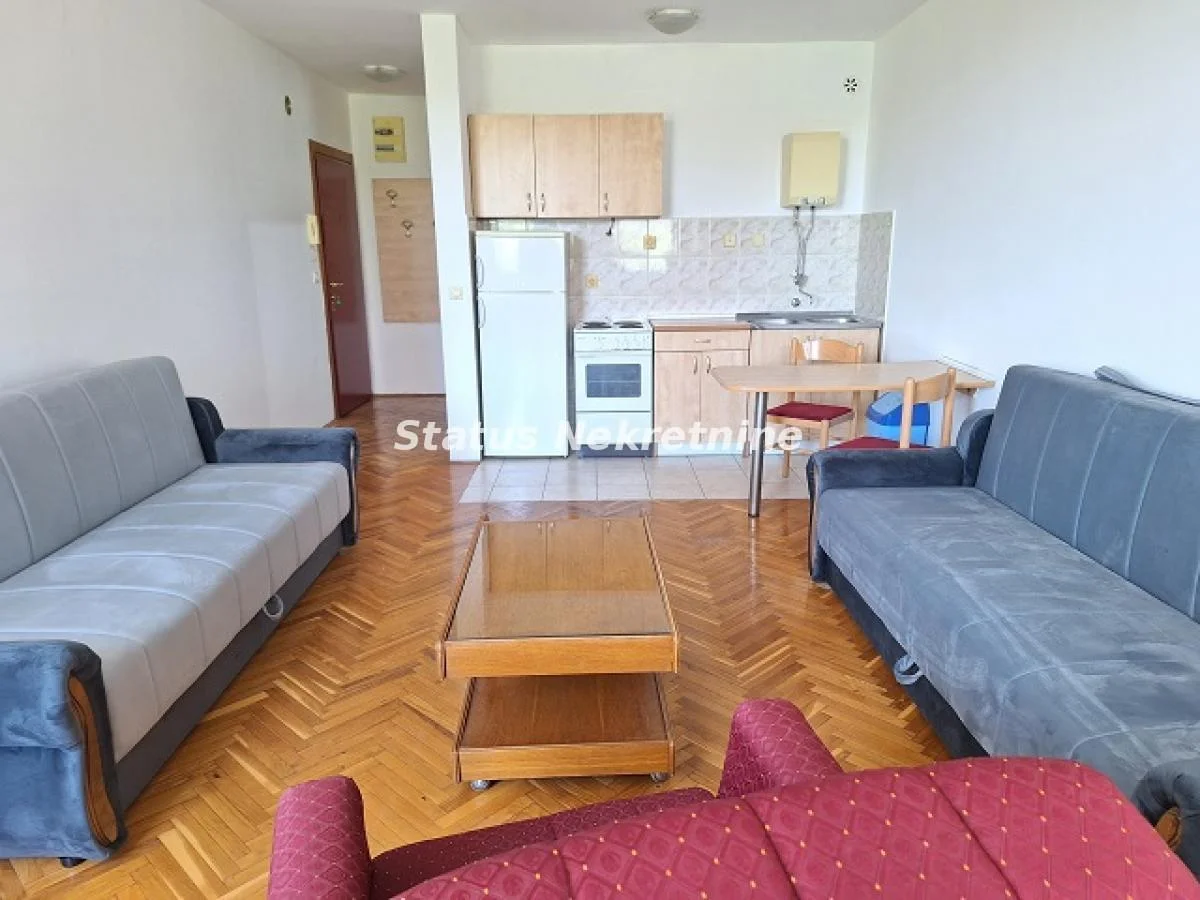 Garsonjera na Bulevaru Oslobođenja, Novi Sad, 30 m²