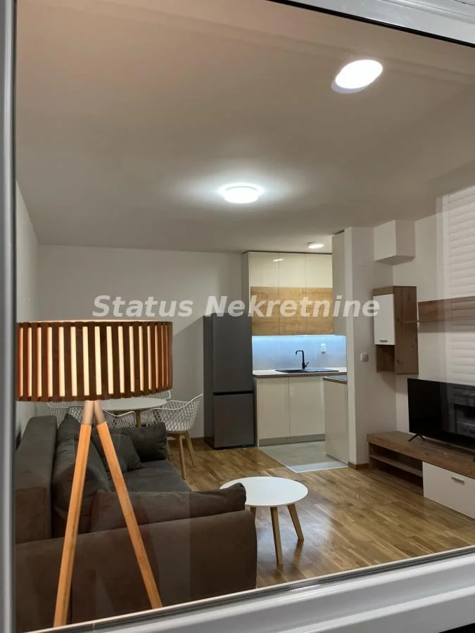 Dvosoban stan 45 m², Petrovaradin, Novi Sad, 2. sprat
