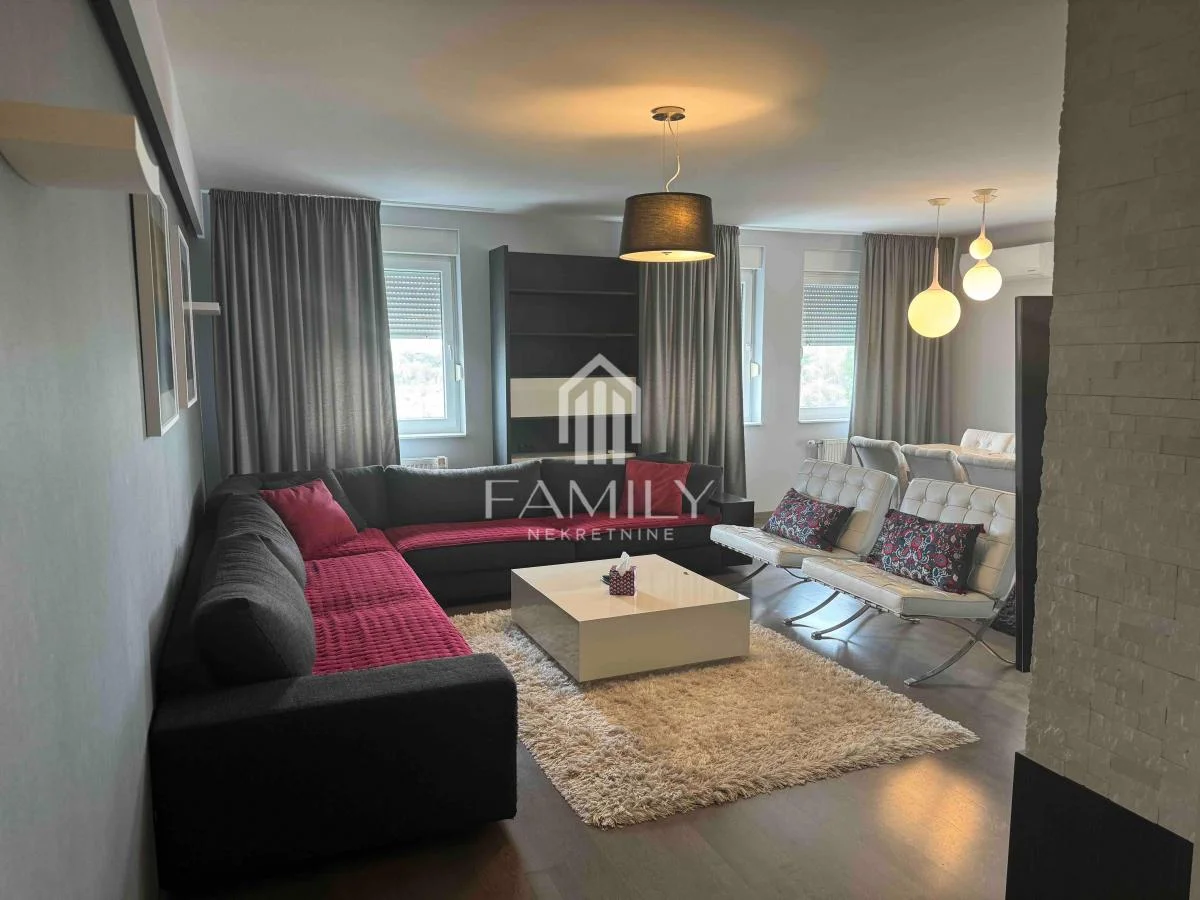 Kompletno namešten četvorosoban stan sa garažom – Detelinara, 113m², kućni ljubimci dobrodošli