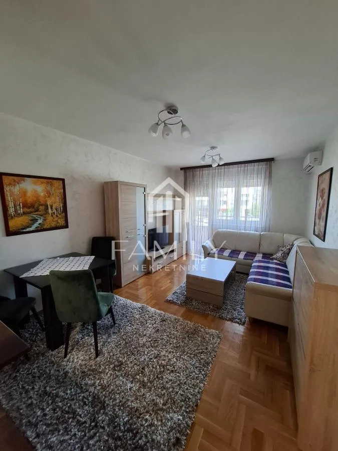 Jednoiposoban stan, 39m2, Bulevar Patrijarha Pavla