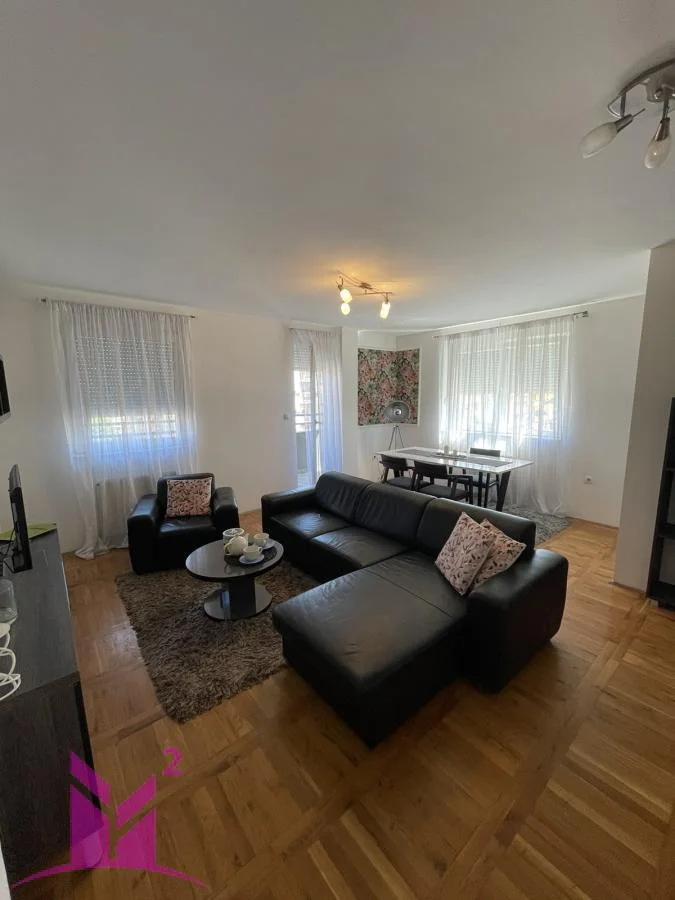 *Nova Detelinara - petosoban - duplex*