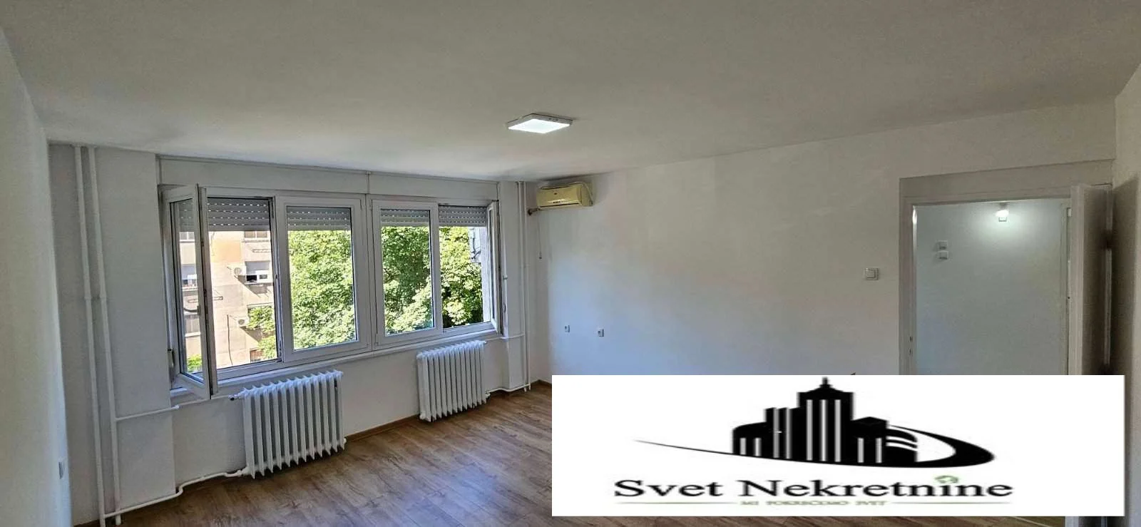 NOVI SAD. GRBAVICA. DVOSOBAN STAN. Stan se nalazi na atraktivnoj lokaciji pogodnoj za život ili izdavanje.Stan je renov