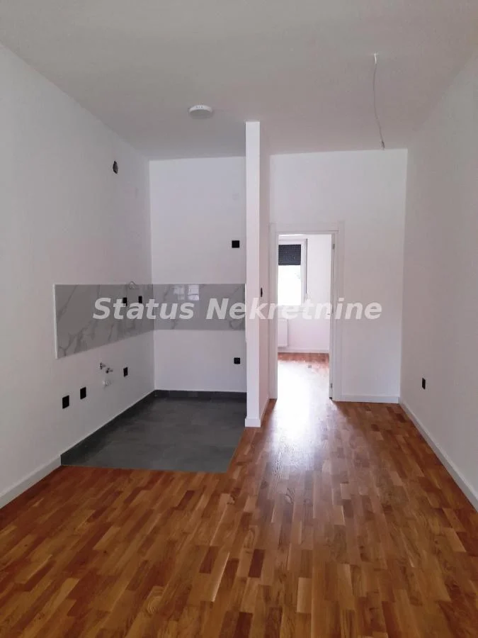 Jednoiposoban novoizgrađen stan sa terasom, dvostrano orijentisan, 47 m2, VPR, Telep