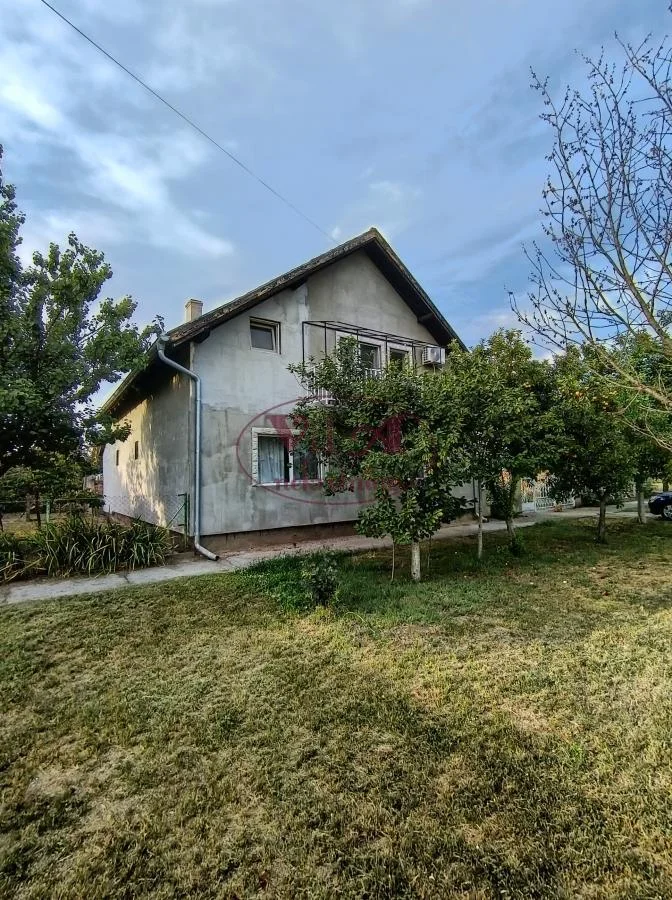 Srbobran, Nadalj, Lepa novija kuća okružena prirodom