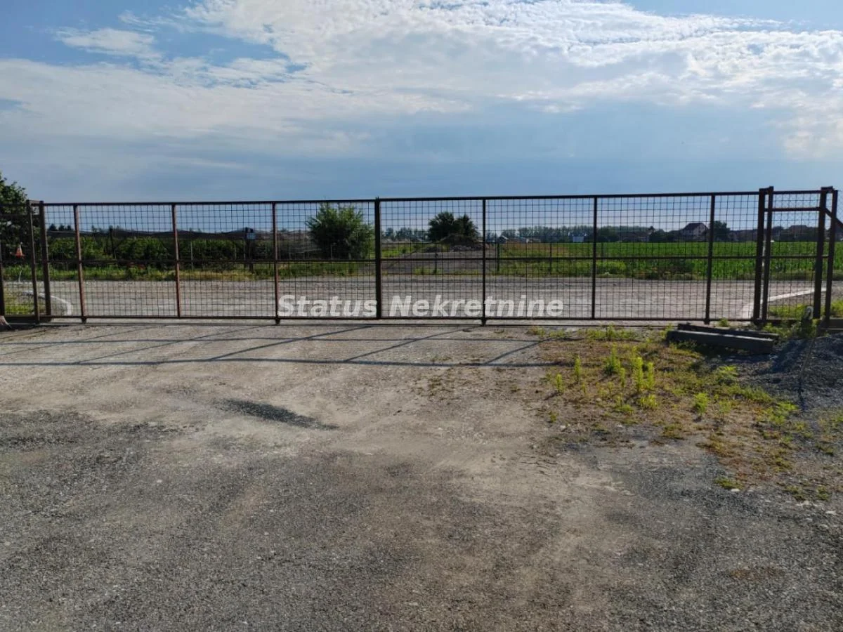 Rumenka-Plot 2300m2 suitable for Truck Parking or Construction Material Depot-rent 1200e-065/385 8880