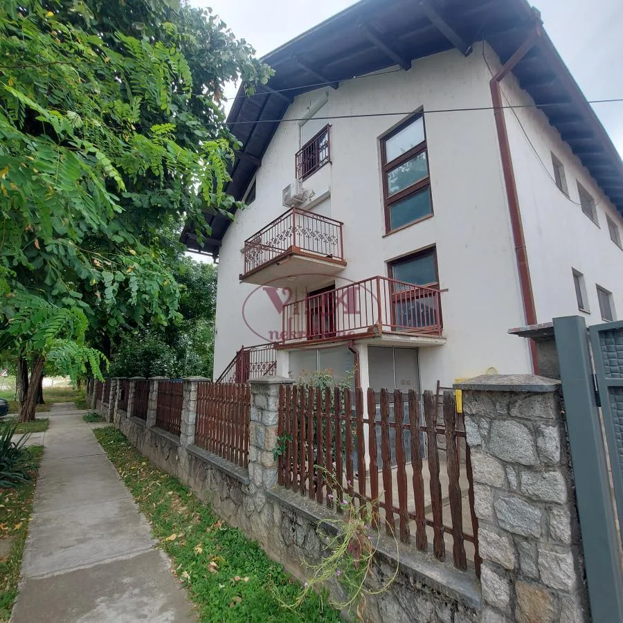 Novi Sad, Futog, Odlična kuća kraj Dunava