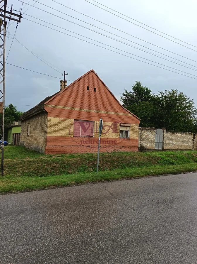Srbobran, Manja kuća za renoviranje ili plac