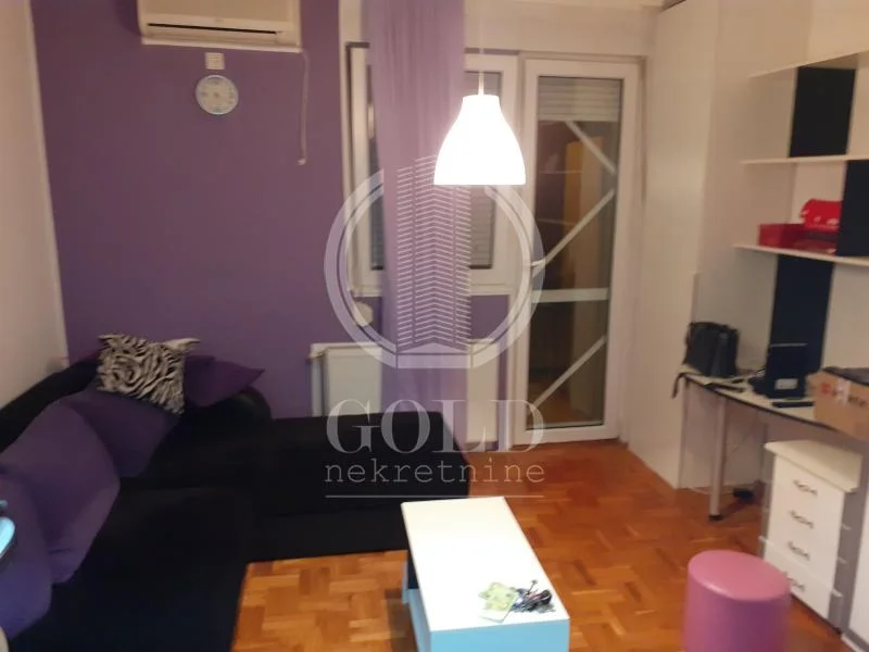 Novi Sad-Socijalno, Vojvode Šupljikca, 24.00m2, 200 eur ID#12487
