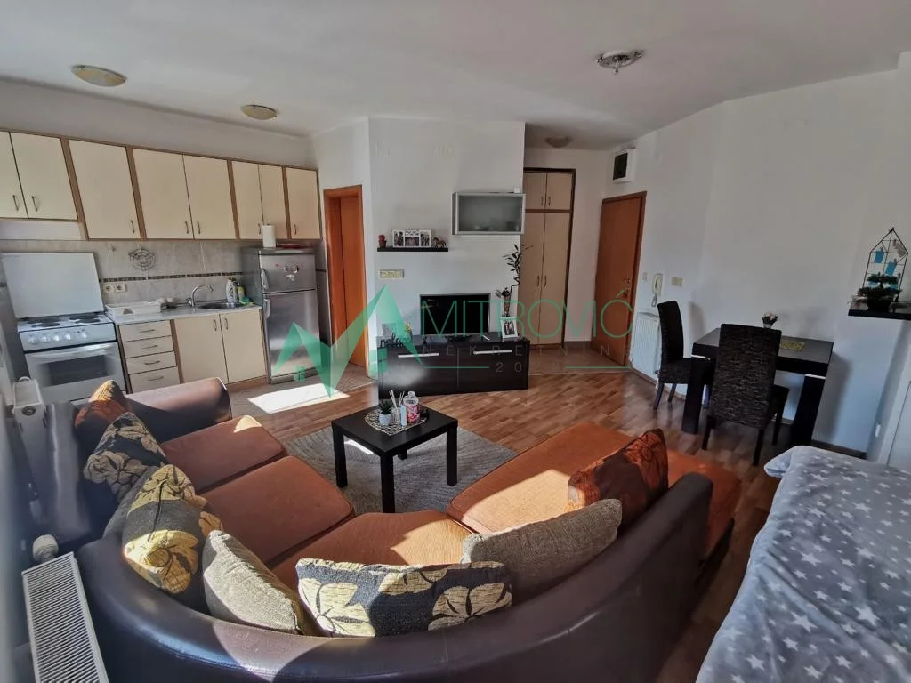 jednoiposoban stan – Bulevar Oslobođenja, 36 m² 