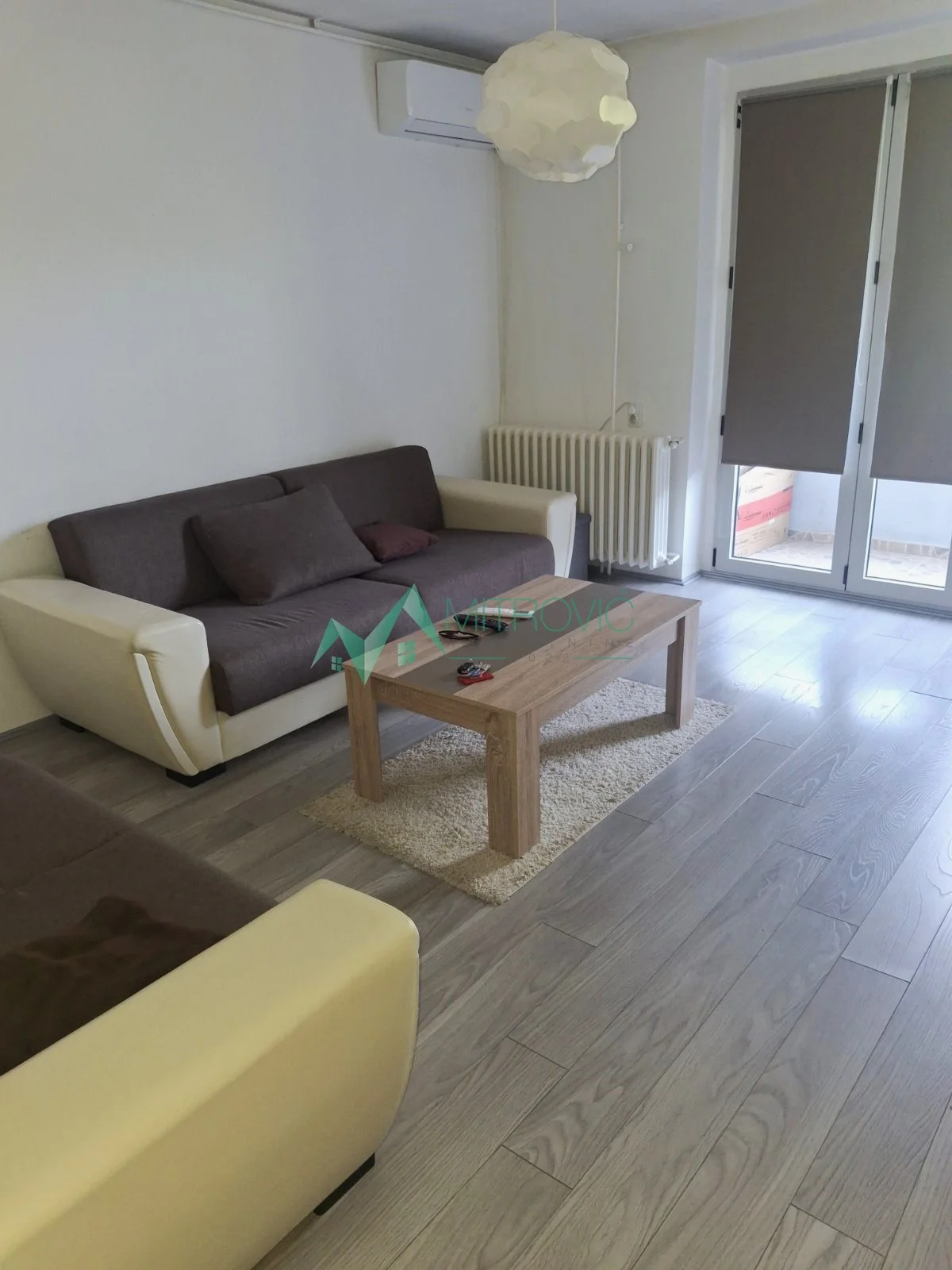 9102279 – MODERAN DVOSOBAN STAN IDEALAN ZA MLADE I STUDENTE! 