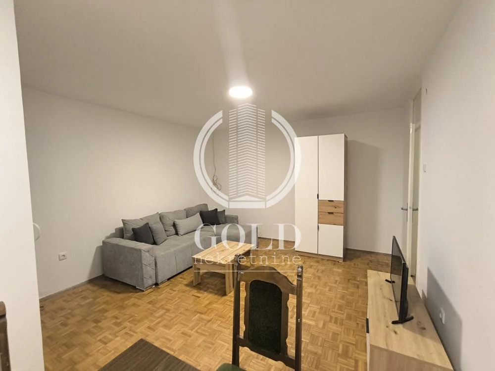 Prodaje se 2.0 stan:Liman 4-Novi Sad, 50m2+25m2 terasa-retkost na tržištu ID#12483