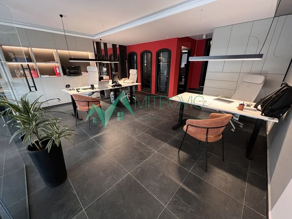 Novi Sad, Sajam - 74 m2 uknjiženih kao stan, u funkciji poslovnog prostora (šifra; 1004561) 
