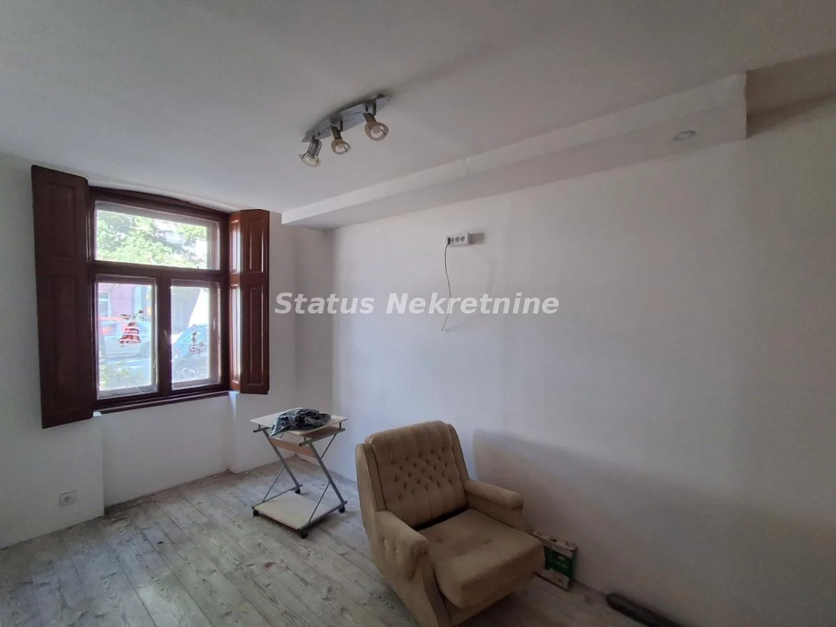 Petrovaradin - Dvosoban Namešten stan 42 m2 za 5 Radnika - Zakupnina 600e - 065 385 8880