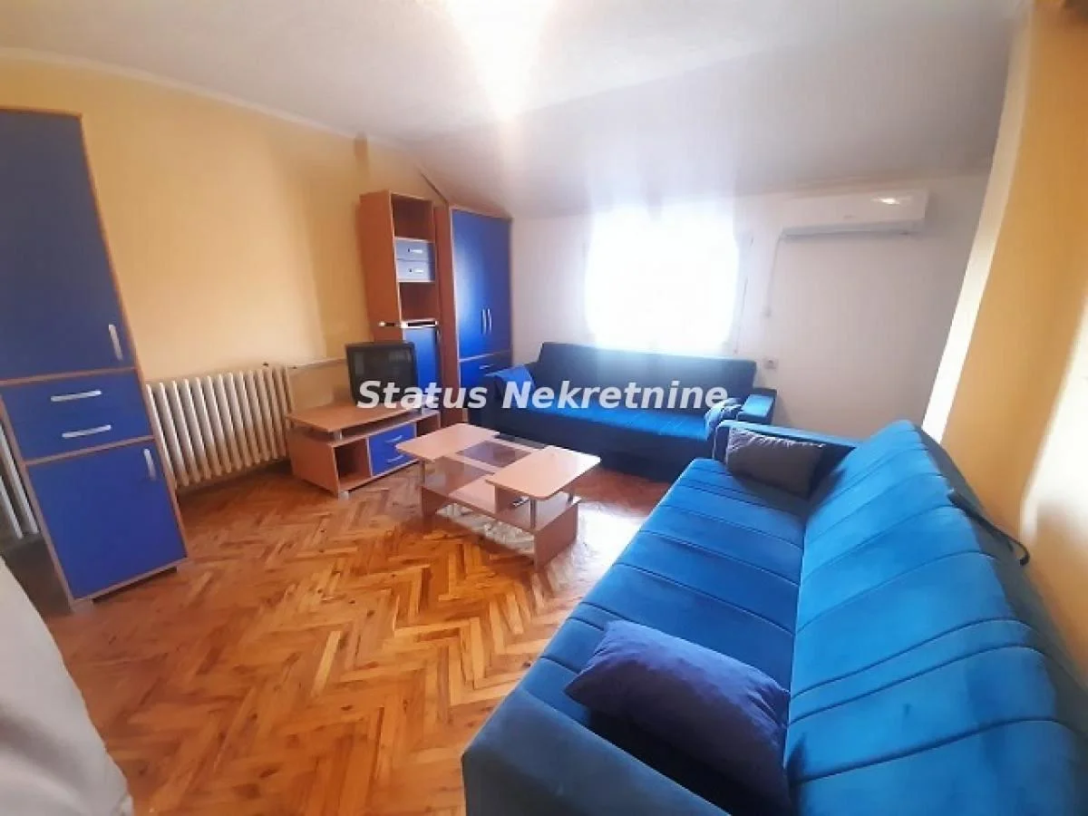 Garsonjera 28 m² na Limanu 4, Novi Sad, 5. sprat