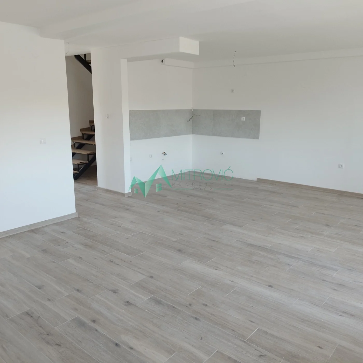 Prodaje se dupleks na Klisi – moguća kupovina putem stambenog kredita (šifra nekretnine 1004571) 