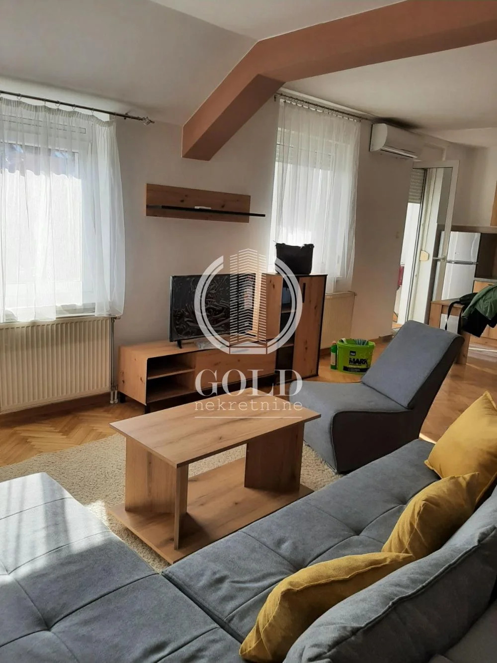 Izdaje se 3.0 stan:Novi Sad-Sajam, 81m2, 650e ID#12542