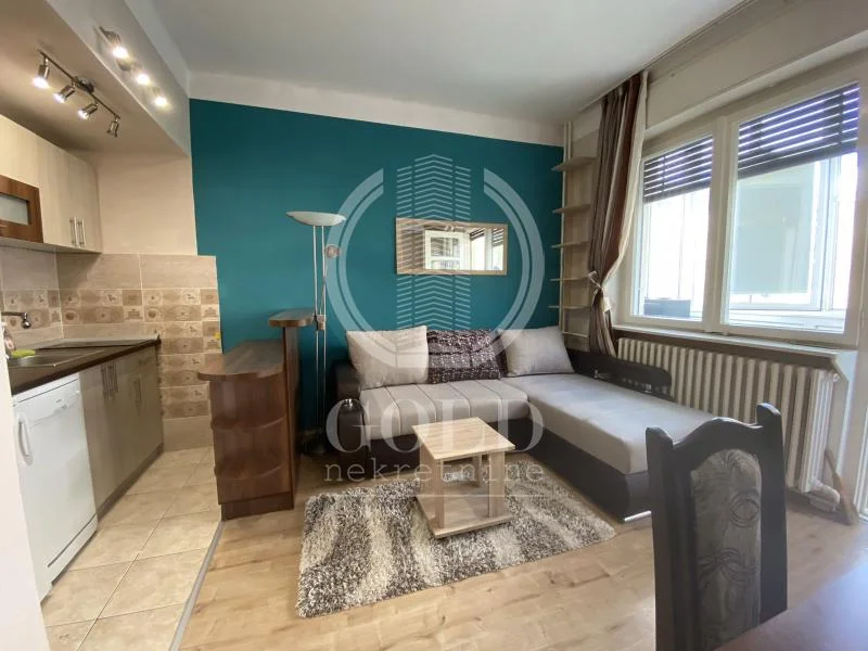 Kompletno opremljena garsonjera - centar Novog Sada. 330 e ID#3459