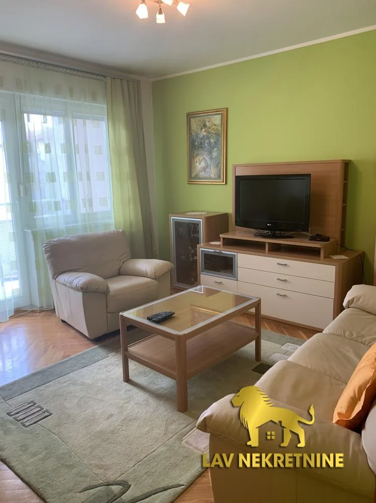 Petra Drapsina.Kontakt:&nbsp;062 7445 42 (iskljucivo putem poruke poslati link ili agencijsku sifru na Viber/Whatsapp/SM