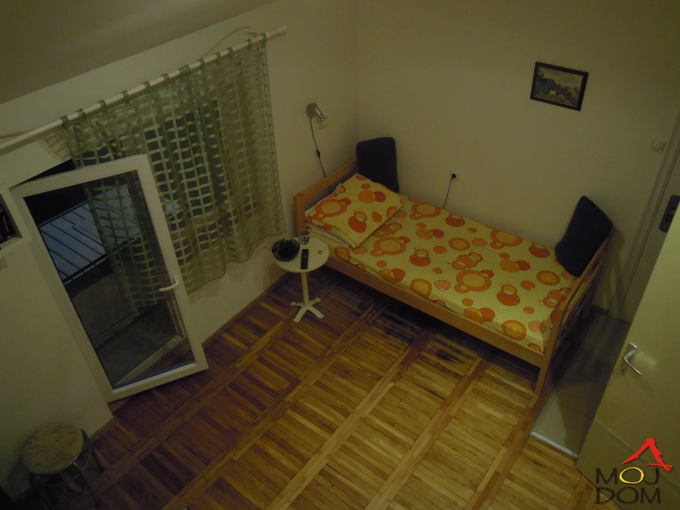 Nudimo vam garsonjeru na fenomenalnoj lokaciji, sam centar grada.
Garsonjera je potpuno opremljena i spremna za život.
Za sve dodatne informacije kontaktirajte nas:
063304062
Šifra oglasa 9106015
(Moj Dom nekretnine, Novi Sad, Reg.br. 174)