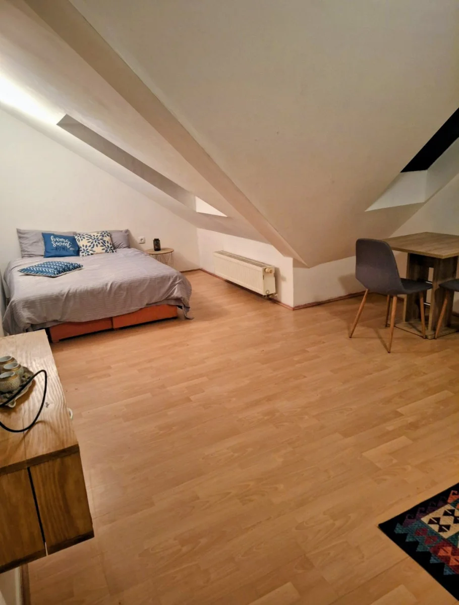Grbavica-nekretnina zanimljiva za izdavanje,odmah useljiva,uknjižena. Za sve informacije pozvati 064 1126239 
