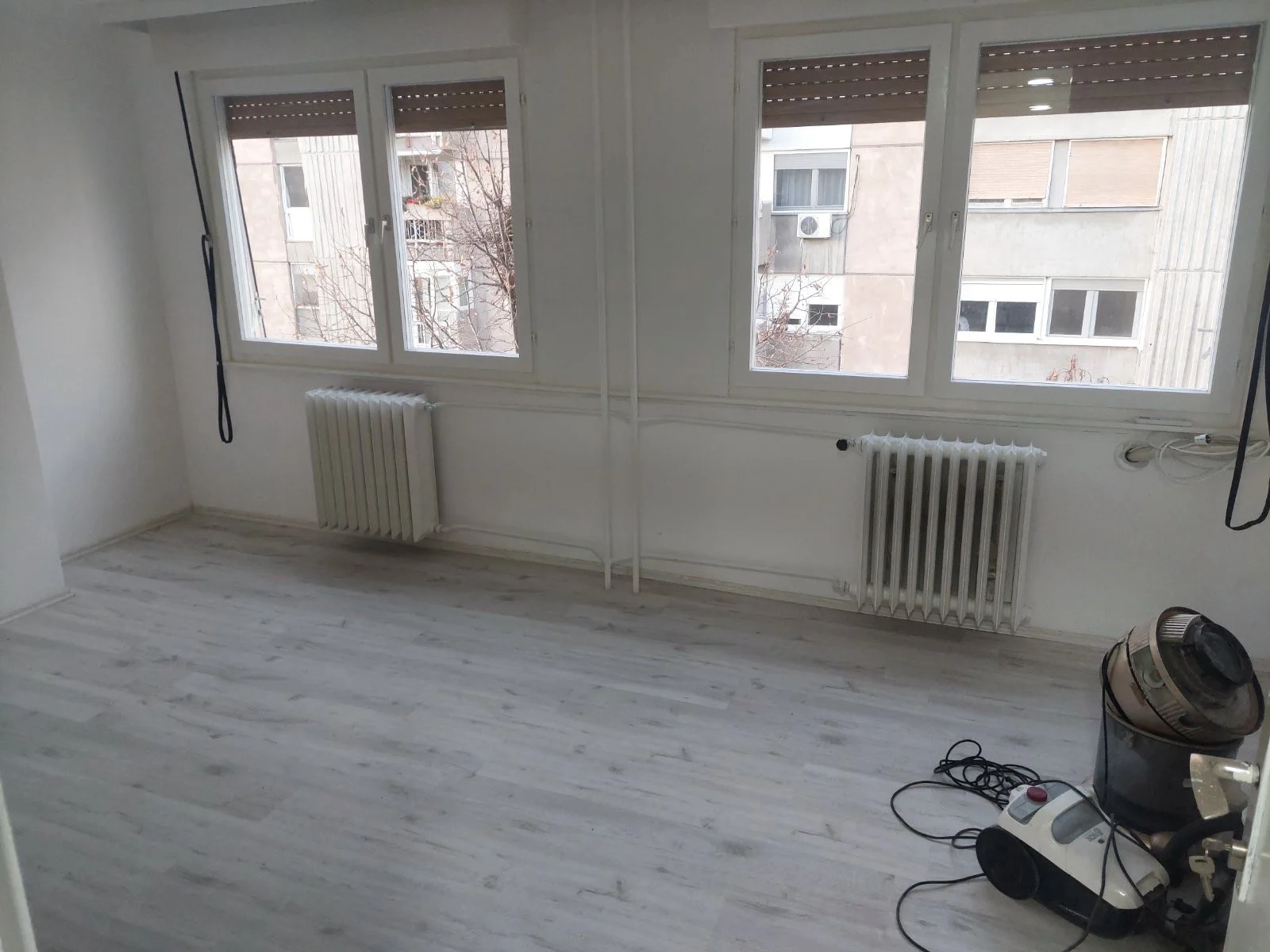 NOVI SAD. LIMAN II.TROSOBAN STAN    (Svet nekretnine, Novi Sad, Reg. br. 405)