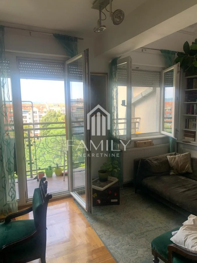 Izdaje se 4.0 soban duplex stan Braće Ribnikar - PET FRIENDLY