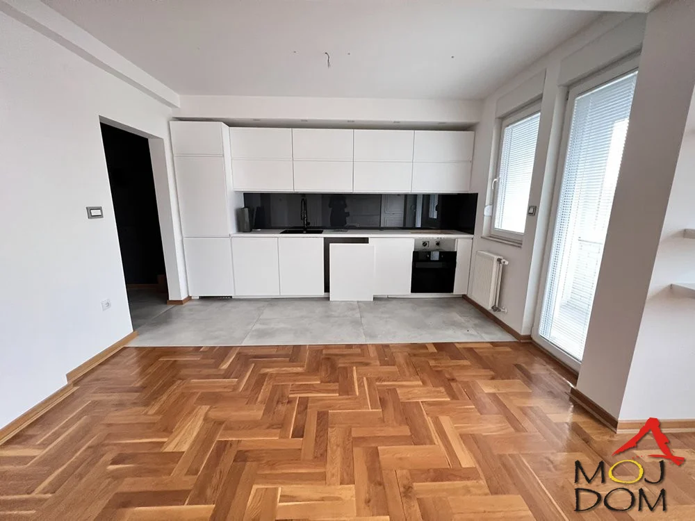 Izdaju se dva spojena stana za poslovni prostor, ukupna površina 146m²

Šifra:9103742

Pozovite!!!

0638822439 ili 0641234011

(Moj Dom nekretnine, Novi Sad, Reg.br. 174)