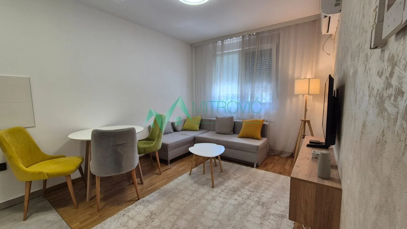 Petrovaradin, Stari Majur - Odličan Jednoiposoban namešten stan 31m2 - Može Kredit za mlade (agencijska šifra: 1004699) 