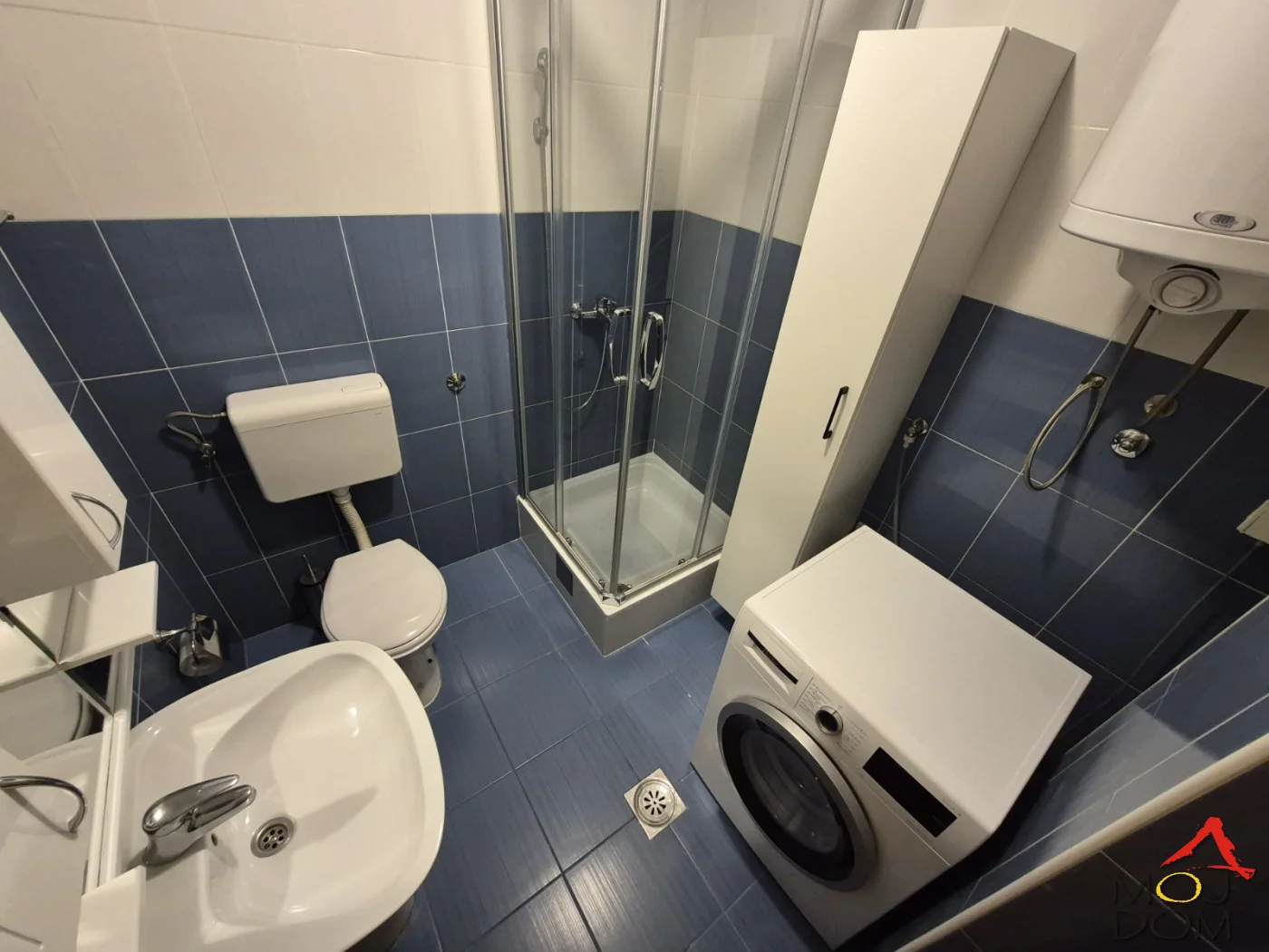Dvosoban stan na odličnoj lokaciji – Koste Šokice, Novi Sad

Prodaje se funkcionalan i kompletno namešten dvosoban stan površine 42 m², smešten na prvom spratu uredne zgrade sa liftom, u mirnoj ulici Koste Šokice u Novom Sadu.

Stan je pažl
