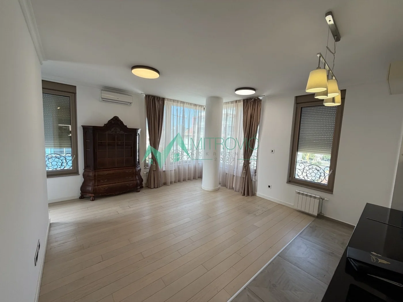 Trosoban stan u Centru – 57 m² 